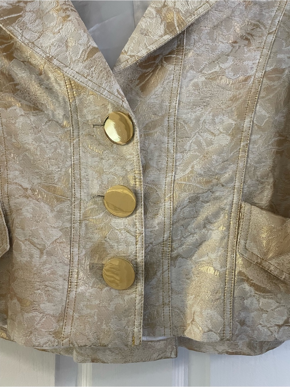 Cache Gold Cropped Brocade Blazer/Jacket with Statement Buttons
